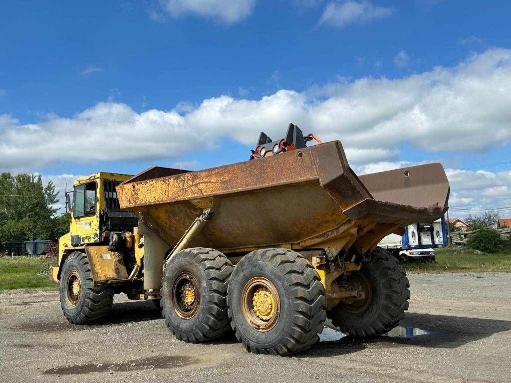 CAT D 300 E - Сочленённый самосвал: фото 3 CAT D 300 E - Сочленённый самосвал: фото 3