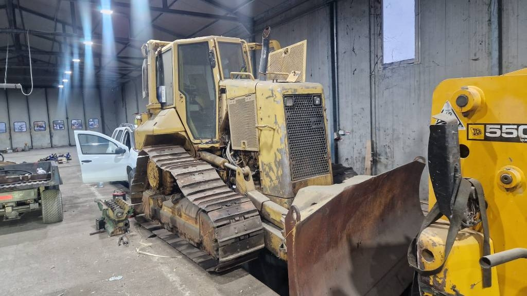 CAT D5 FOR PARTS  - Бульдозер: фото 1 CAT D5 FOR PARTS  - Бульдозер: фото 1
