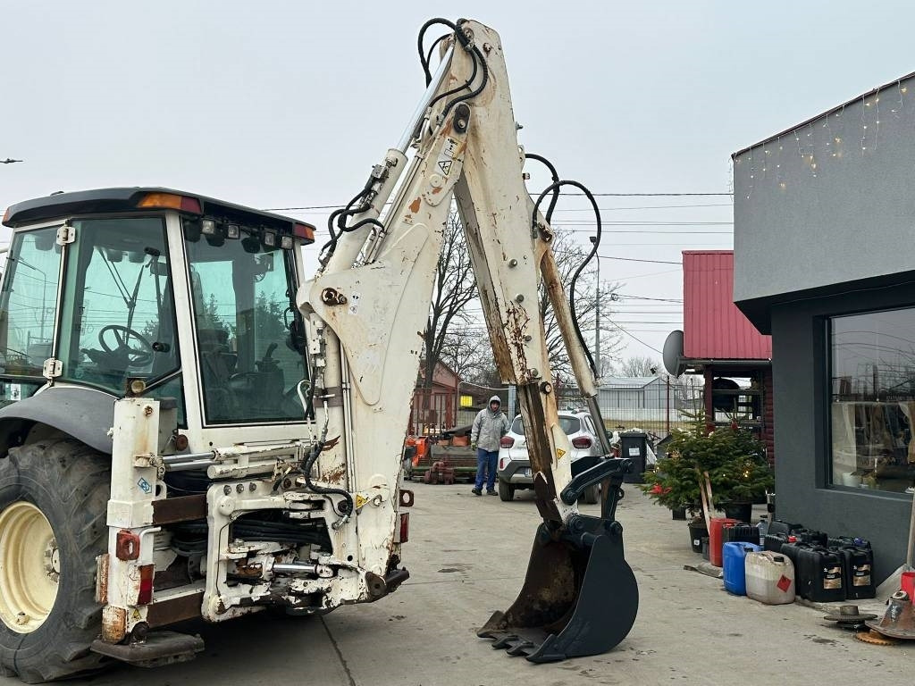 Экскаватор-погрузчик Case SR590-4PS: фото 7 Экскаватор-погрузчик Case SR590-4PS: фото 7