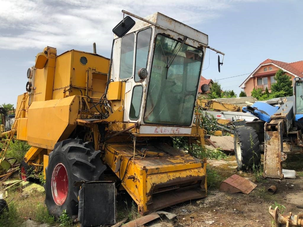 Claas Dominator FOR PARTS - Зерноуборочный комбайн: фото 2 Claas Dominator FOR PARTS - Зерноуборочный комбайн: фото 2