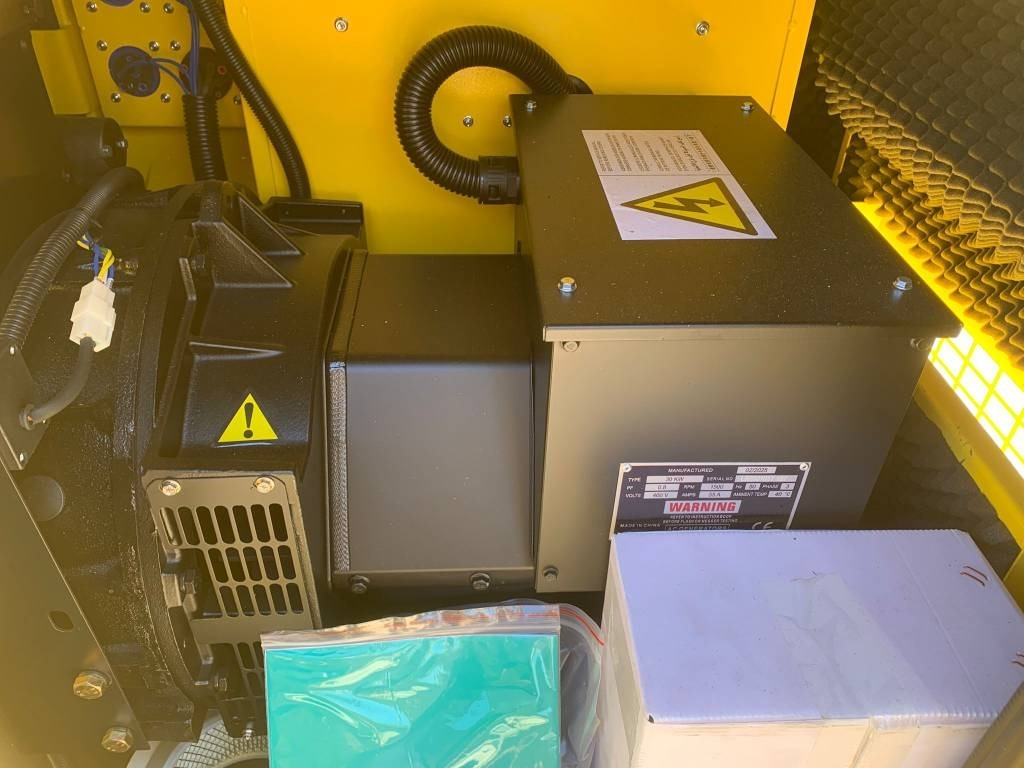 Compal VG-R30 - Электрогенератор: фото 4 Compal VG-R30 - Электрогенератор: фото 4