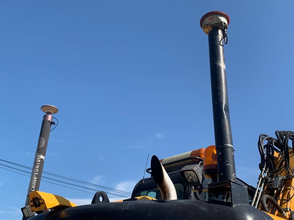 JCB JS 145 W+Engcon Rototilt+Sistem Laser 2D Leica Ico - Колёсный экскаватор: фото 5 JCB JS 145 W+Engcon Rototilt+Sistem Laser 2D Leica Ico - Колёсный экскаватор: фото 5