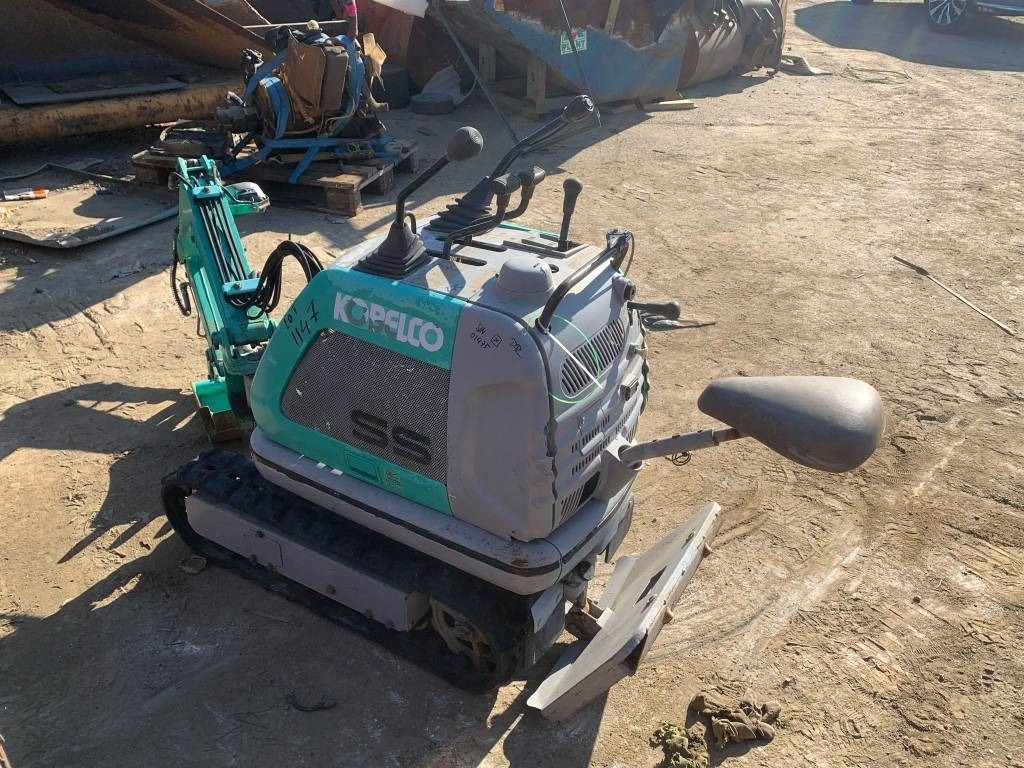 Kobelco SS 1 - Мини-экскаватор: фото 5 Kobelco SS 1 - Мини-экскаватор: фото 5