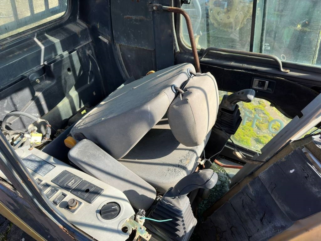 Komatsu PC240NLC-6K CABIN - Кабина для Строительной техники: фото 3 Komatsu PC240NLC-6K CABIN - Кабина для Строительной техники: фото 3