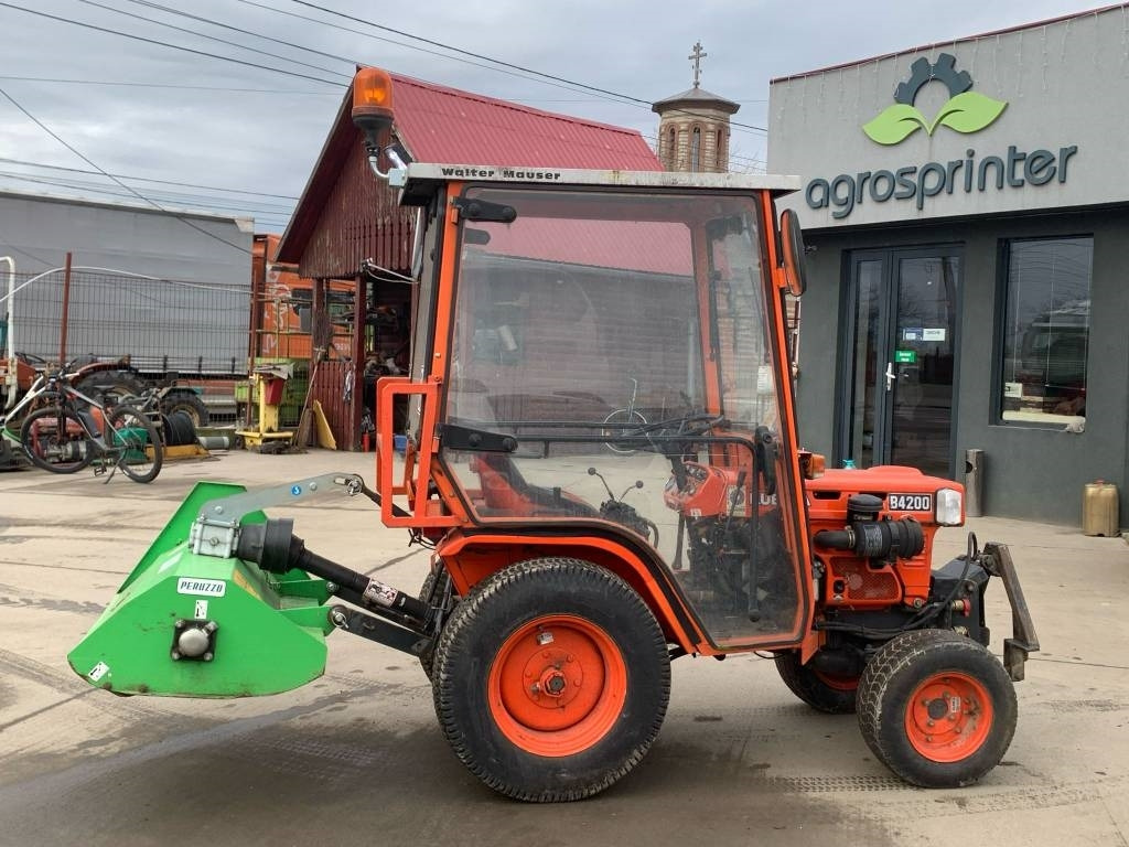 Kubota B 4200 - Трактор: фото 5 Kubota B 4200 - Трактор: фото 5