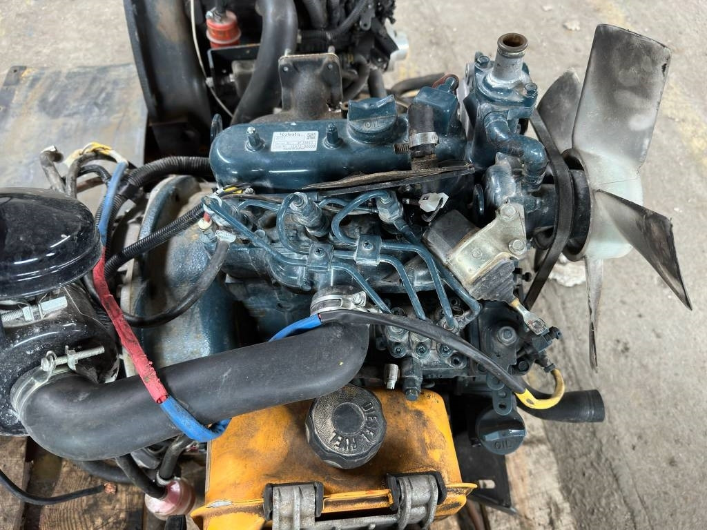 Kubota D 722 ENGINE - Двигатель для Строительной техники: фото 3 Kubota D 722 ENGINE - Двигатель для Строительной техники: фото 3