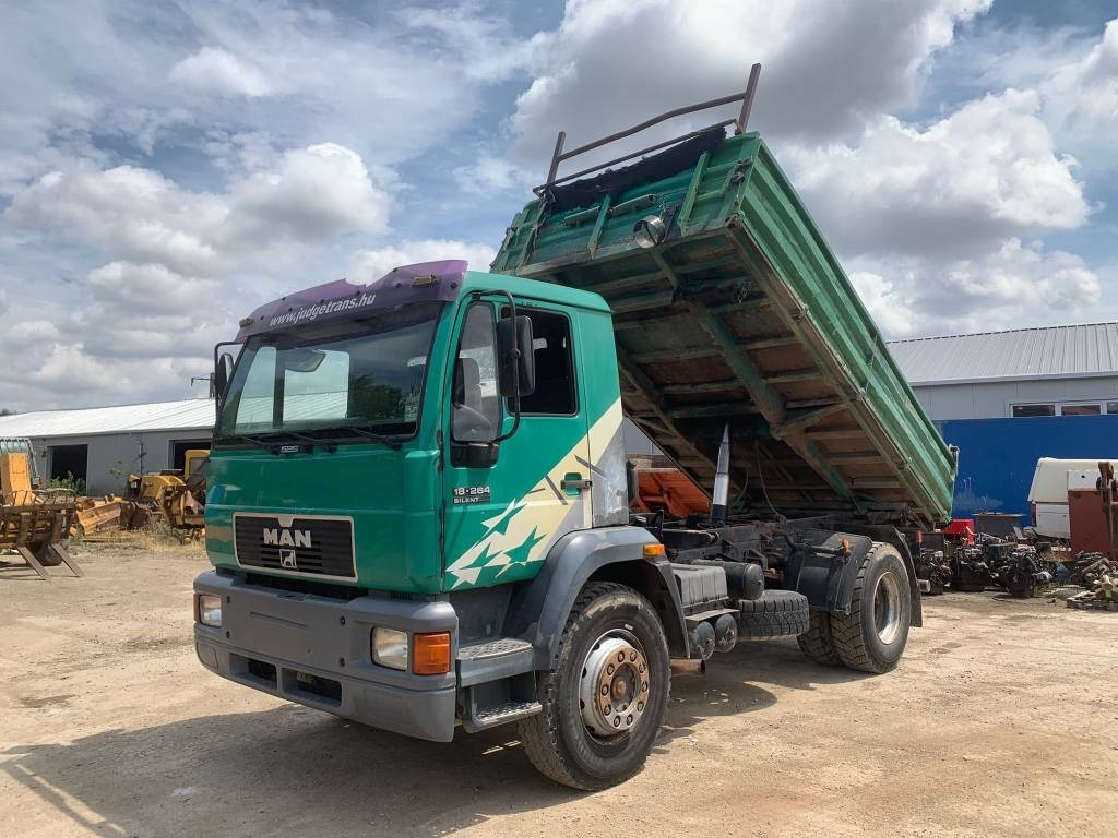 MAN 18.246 - Самосвал: фото 1 MAN 18.246 - Самосвал: фото 1