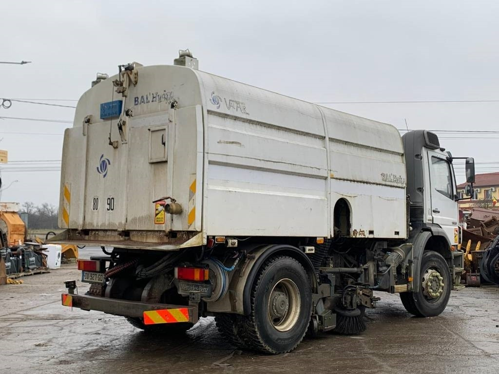 Mercedes-Benz Axor 1829 - Подметально-уборочная машина: фото 4 Mercedes-Benz Axor 1829 - Подметально-уборочная машина: фото 4