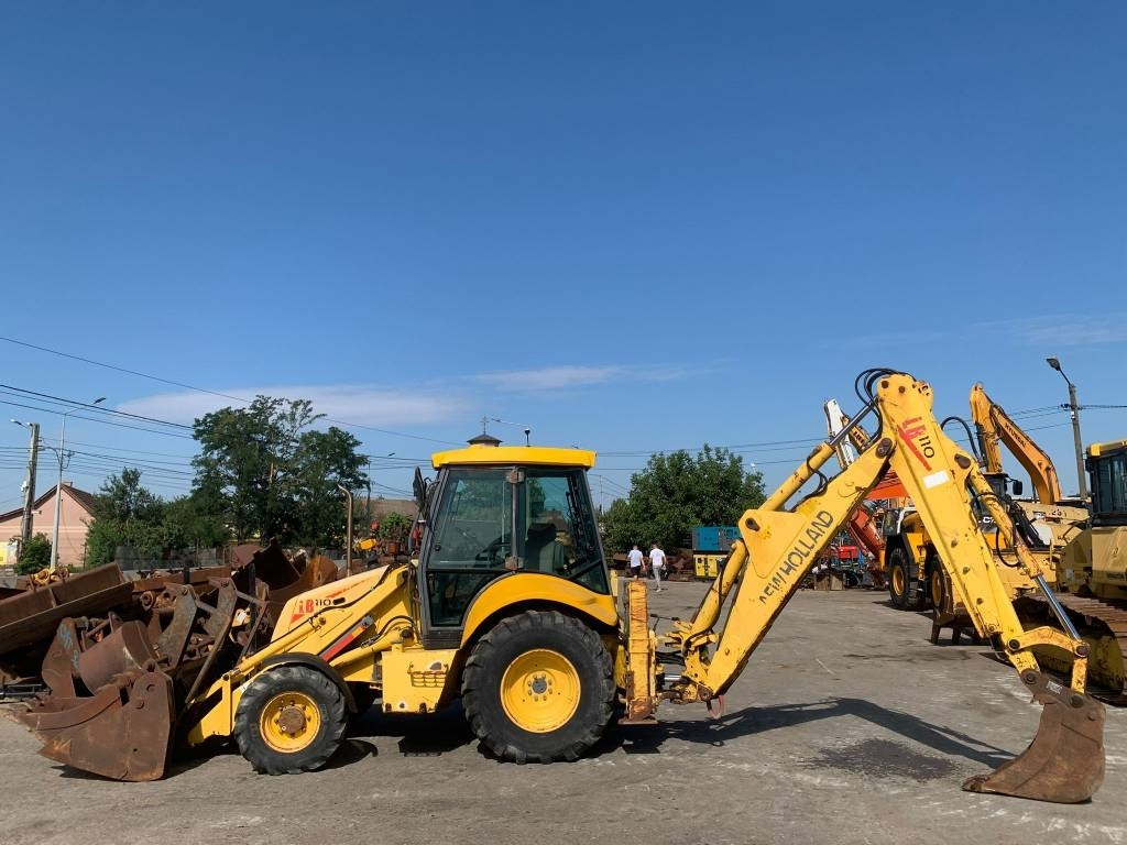 New Holland LB 110-4 PT - Экскаватор-погрузчик: фото 2 New Holland LB 110-4 PT - Экскаватор-погрузчик: фото 2