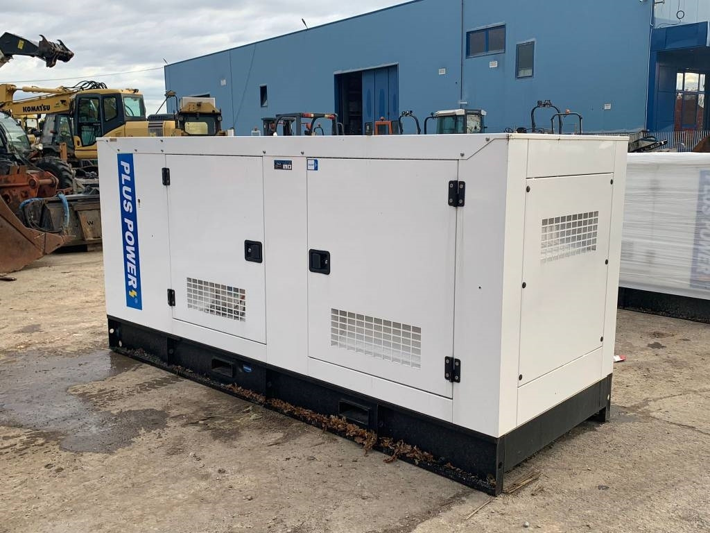 Plus Power GF2-180 - Электрогенератор: фото 1 Plus Power GF2-180 - Электрогенератор: фото 1