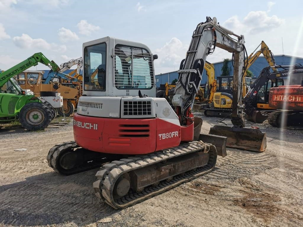 Takeuchi TB80FR - Мини-экскаватор: фото 4 Takeuchi TB80FR - Мини-экскаватор: фото 4