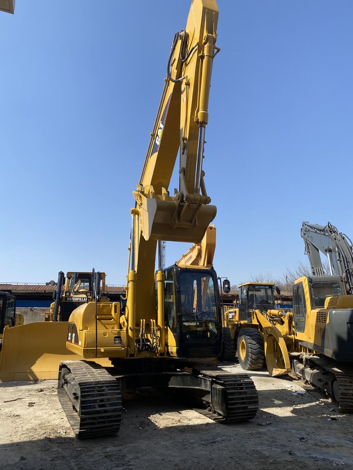 CATERPILLAR 320CL - Гусеничный экскаватор: фото 1 CATERPILLAR 320CL - Гусеничный экскаватор: фото 1
