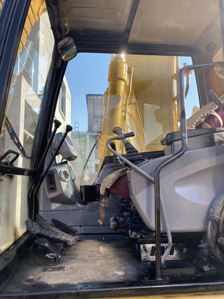CATERPILLAR 320CL - Гусеничный экскаватор: фото 4 CATERPILLAR 320CL - Гусеничный экскаватор: фото 4