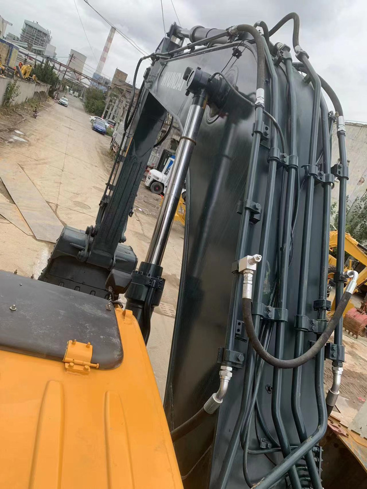 HYUNDAI R305LC-9T - Гусеничный экскаватор: фото 5 HYUNDAI R305LC-9T - Гусеничный экскаватор: фото 5