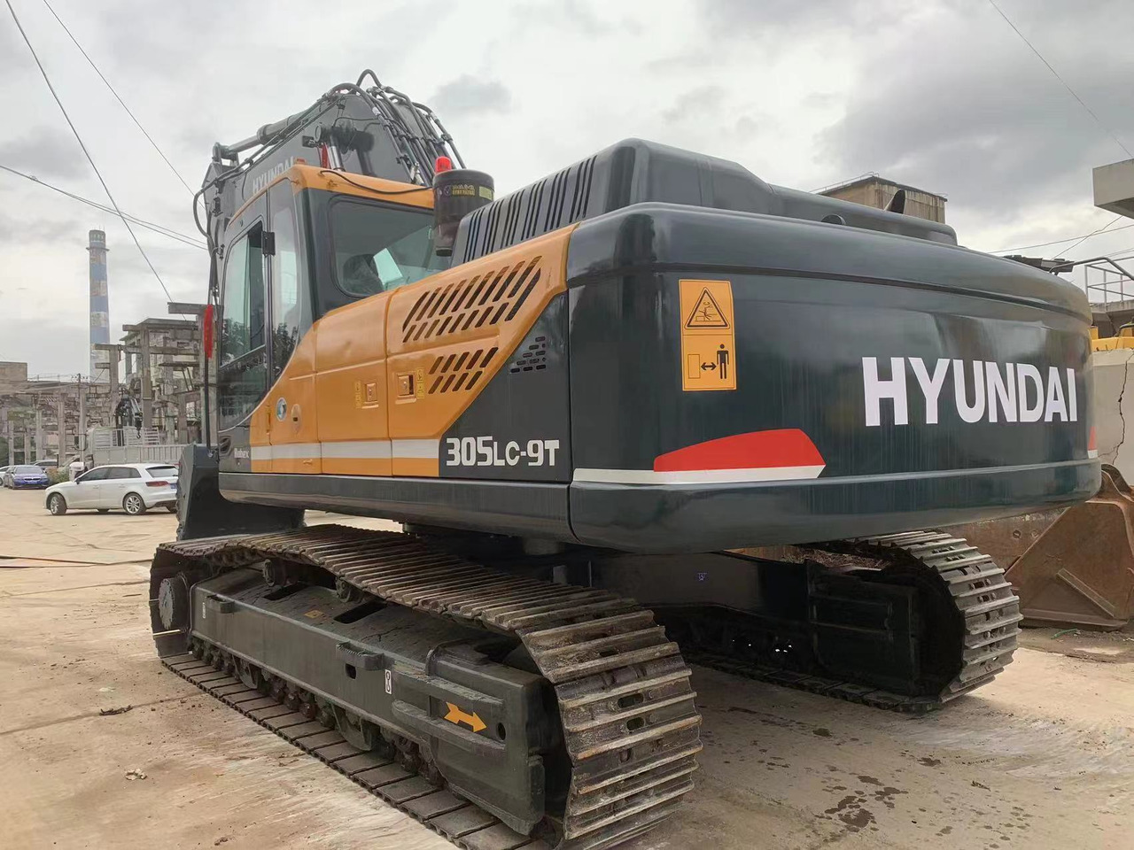 HYUNDAI R305LC-9T - Гусеничный экскаватор: фото 4 HYUNDAI R305LC-9T - Гусеничный экскаватор: фото 4