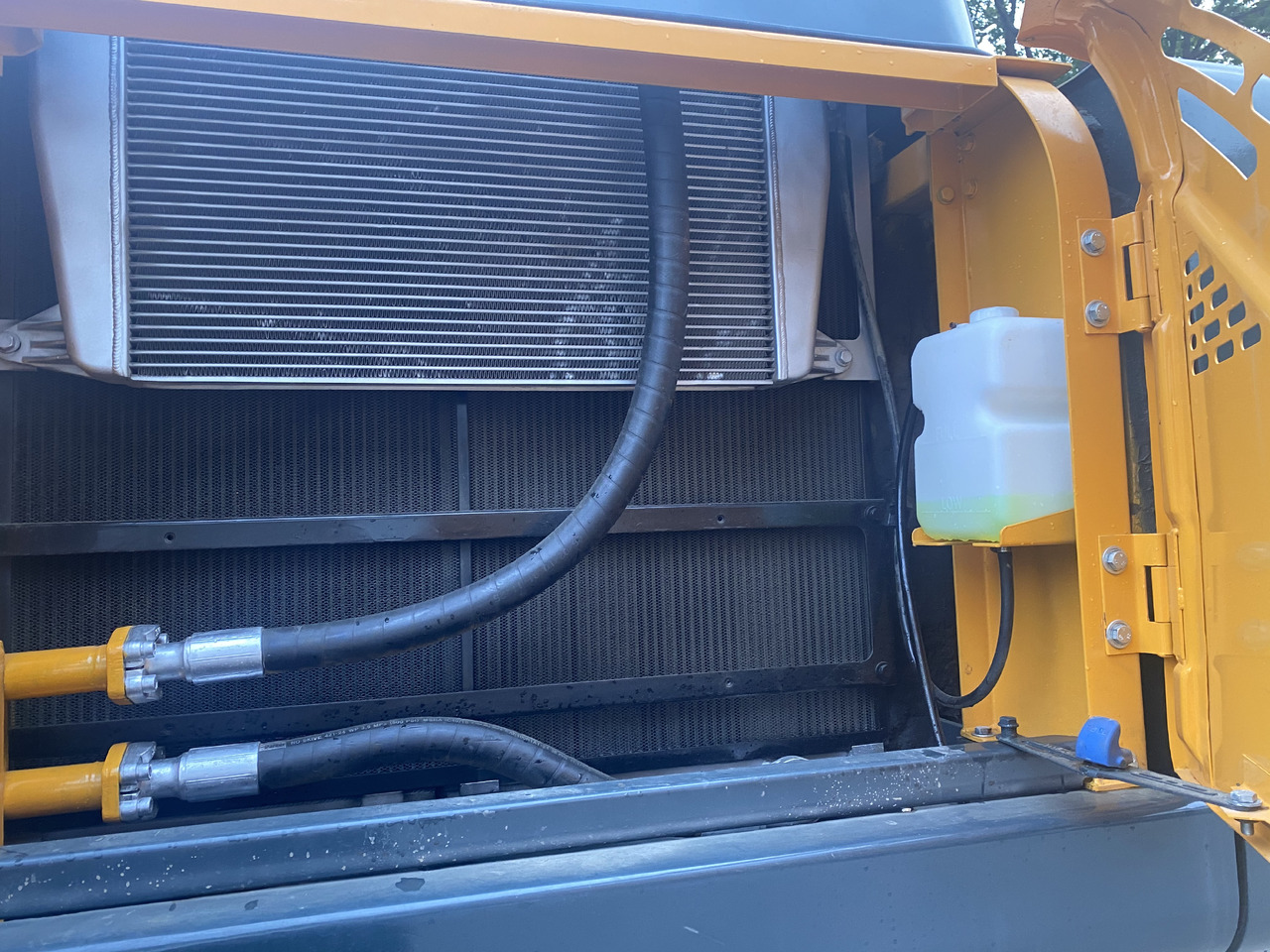 HYUNDAI R305LC-9T - Гусеничный экскаватор: фото 2 HYUNDAI R305LC-9T - Гусеничный экскаватор: фото 2