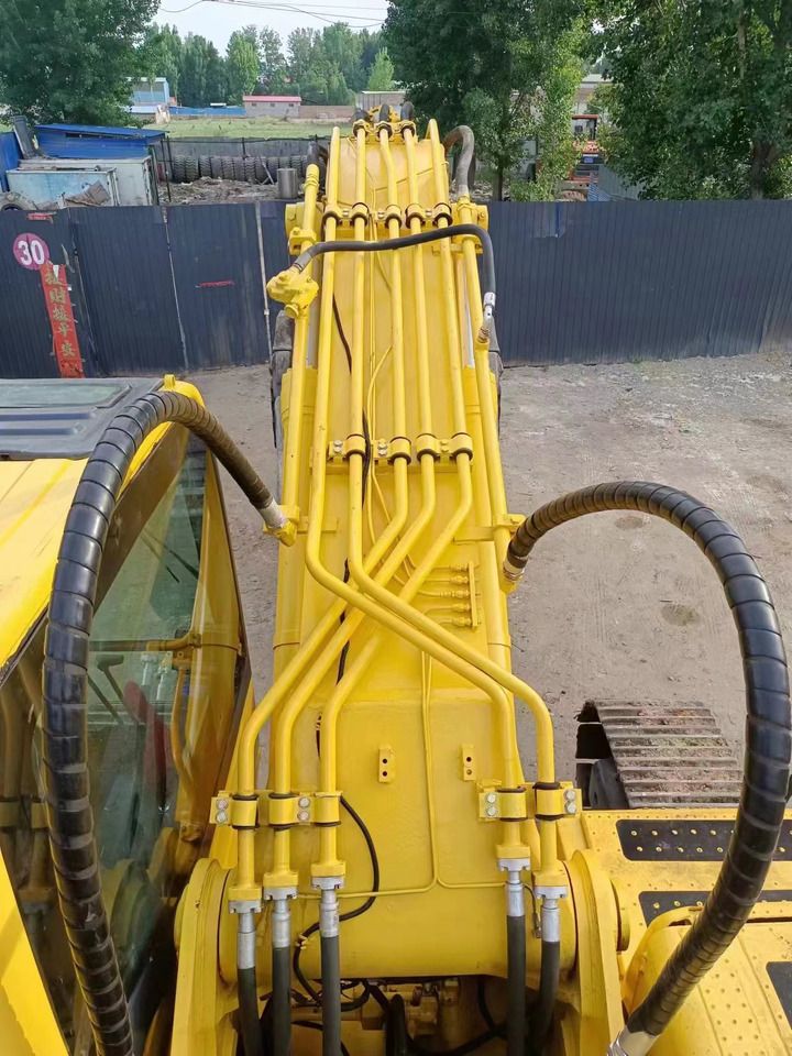 KOMATSU PC400-8 - Гусеничный экскаватор: фото 3 KOMATSU PC400-8 - Гусеничный экскаватор: фото 3