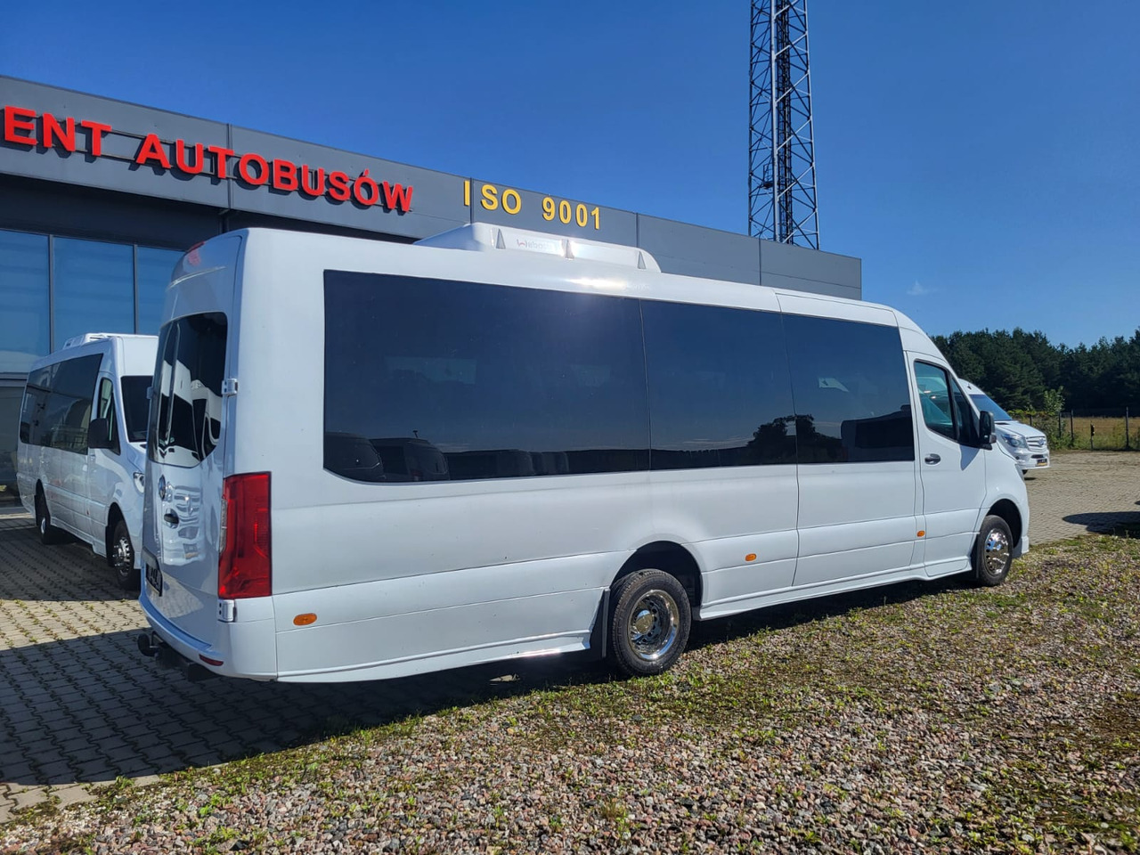 Sprinter 516 CDI 24 places + 4 standing - Пригородный автобус: фото 3 Sprinter 516 CDI 24 places + 4 standing - Пригородный автобус: фото 3