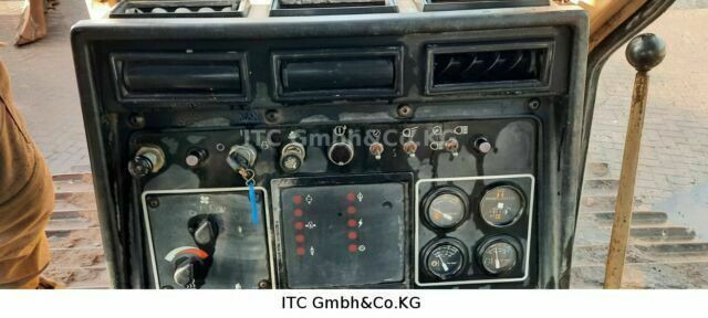 Бульдозер Caterpillar D5H LGP Raupe: фото 8