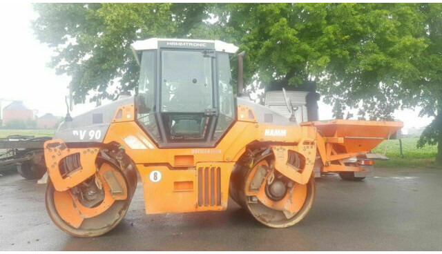 Hamm DV90 VO mit Streuer Klima Deutsche Maschine - Дорожный каток: фото 5 Hamm DV90 VO mit Streuer Klima Deutsche Maschine - Дорожный каток: фото 5
