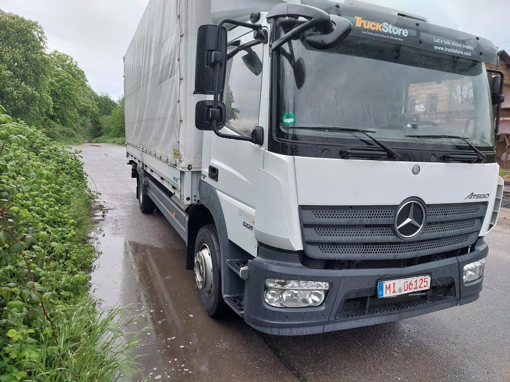 Mercedes-Benz 1221 Atego 3 Plane/Spr. LBW - Тентованный грузовик: фото 3 Mercedes-Benz 1221 Atego 3 Plane/Spr. LBW - Тентованный грузовик: фото 3