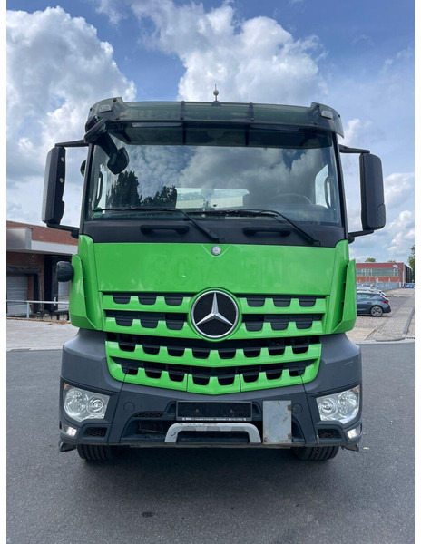 Mercedes-Benz Arocs 2643 - Крюковой мультилифт: фото 1 Mercedes-Benz Arocs 2643 - Крюковой мультилифт: фото 1