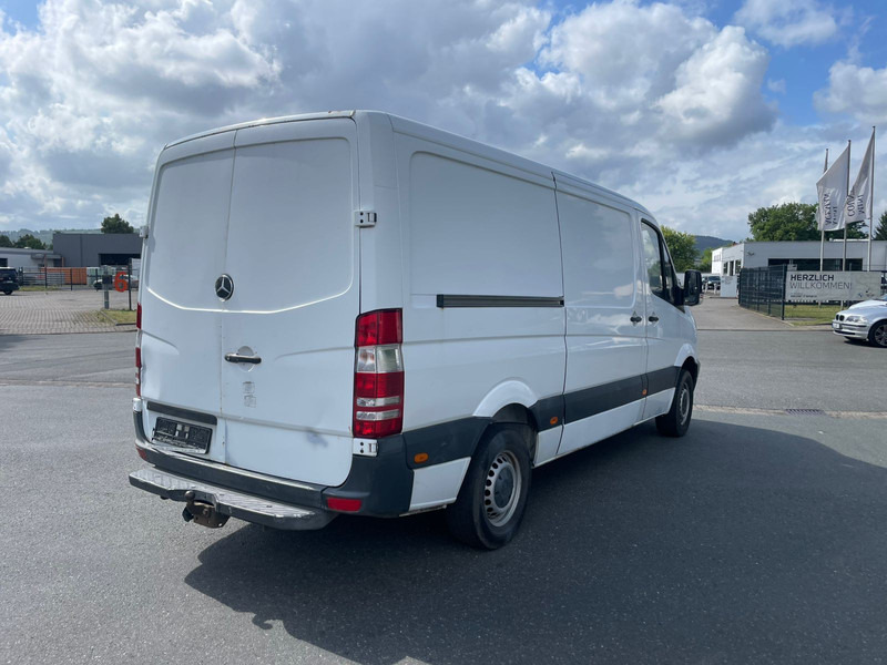 Mercedes-Benz Sprinter 315 - Цельнометаллический фургон: фото 4 Mercedes-Benz Sprinter 315 - Цельнометаллический фургон: фото 4
