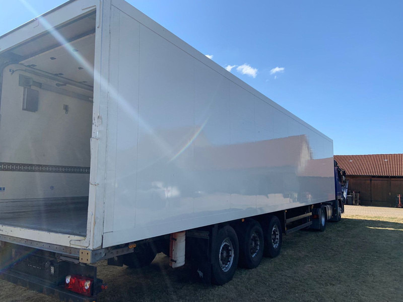 Schmitz Cargobull SKO 24 Tiefkühler 3Achser SAF - Полуприцеп-рефрижератор: фото 2 Schmitz Cargobull SKO 24 Tiefkühler 3Achser SAF - Полуприцеп-рефрижератор: фото 2