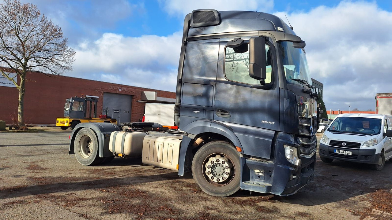 Mercedes-Benz 1840 Actros G.Haus/Hochdach Kipphyd. - Тягач: фото 3 Mercedes-Benz 1840 Actros G.Haus/Hochdach Kipphyd. - Тягач: фото 3
