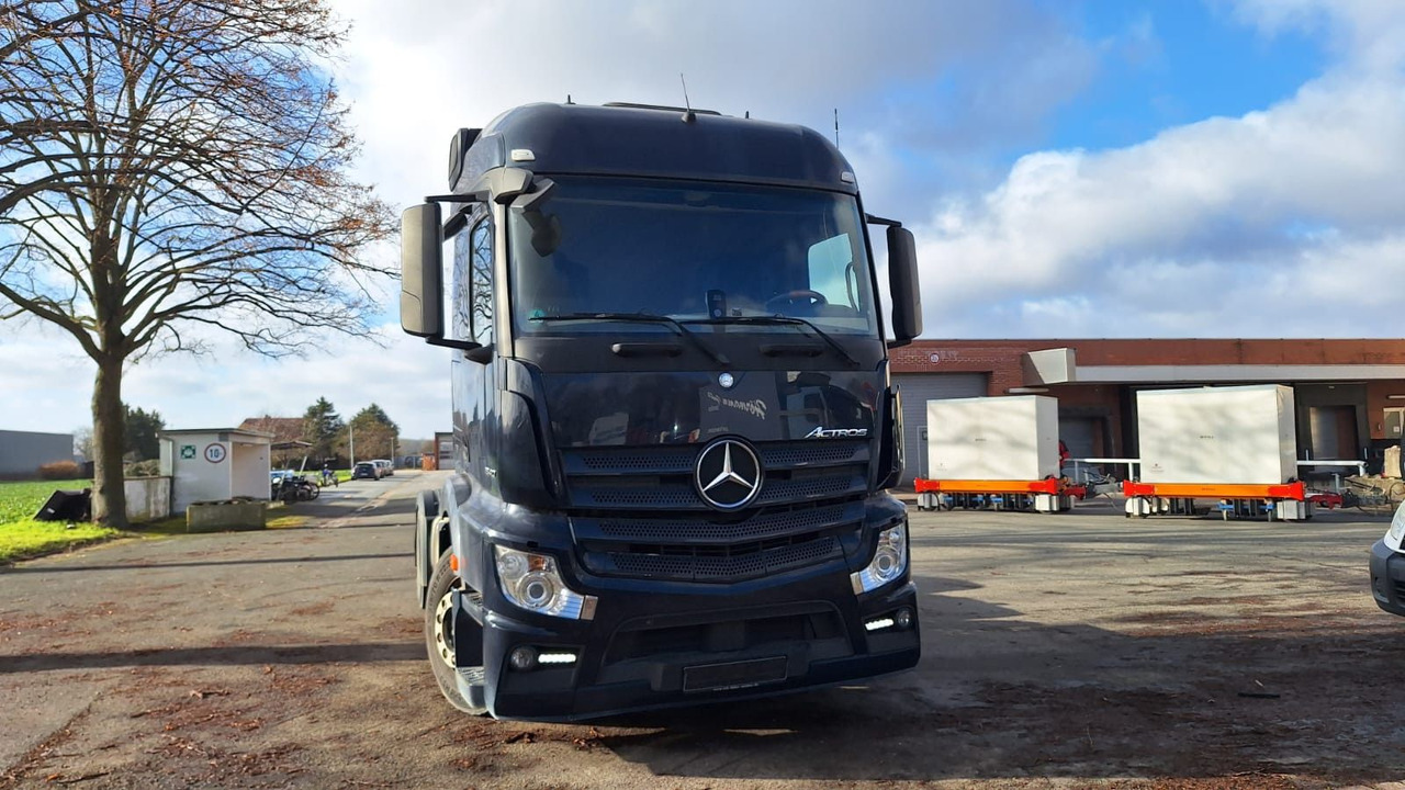 Mercedes-Benz 1840 Actros G.Haus/Hochdach Kipphyd. - Тягач: фото 1 Mercedes-Benz 1840 Actros G.Haus/Hochdach Kipphyd. - Тягач: фото 1