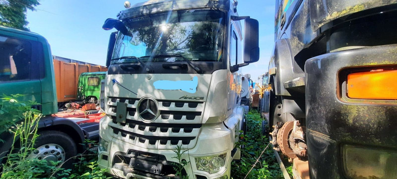 Mercedes-Benz Arocs SZM 1843 - Тягач: фото 1 Mercedes-Benz Arocs SZM 1843 - Тягач: фото 1