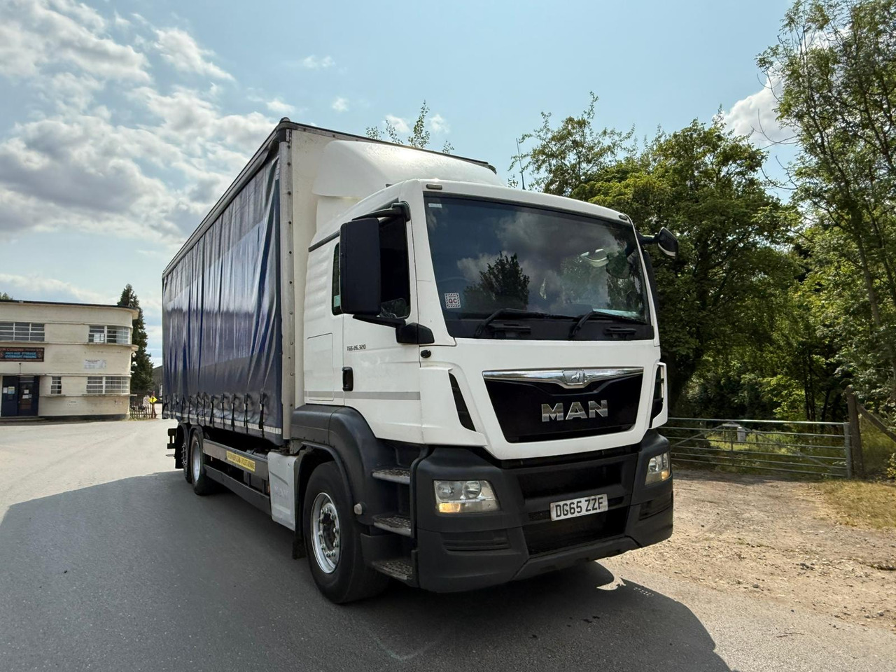2015 MAN TGS 26 Curtainside Truck - Тентованный грузовик: фото 2 2015 MAN TGS 26 Curtainside Truck - Тентованный грузовик: фото 2
