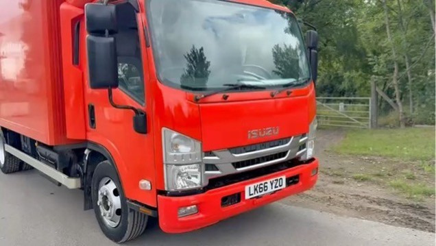 2016 Izuzu Refrigerated Truck - Рефрижератор: фото 3 2016 Izuzu Refrigerated Truck - Рефрижератор: фото 3