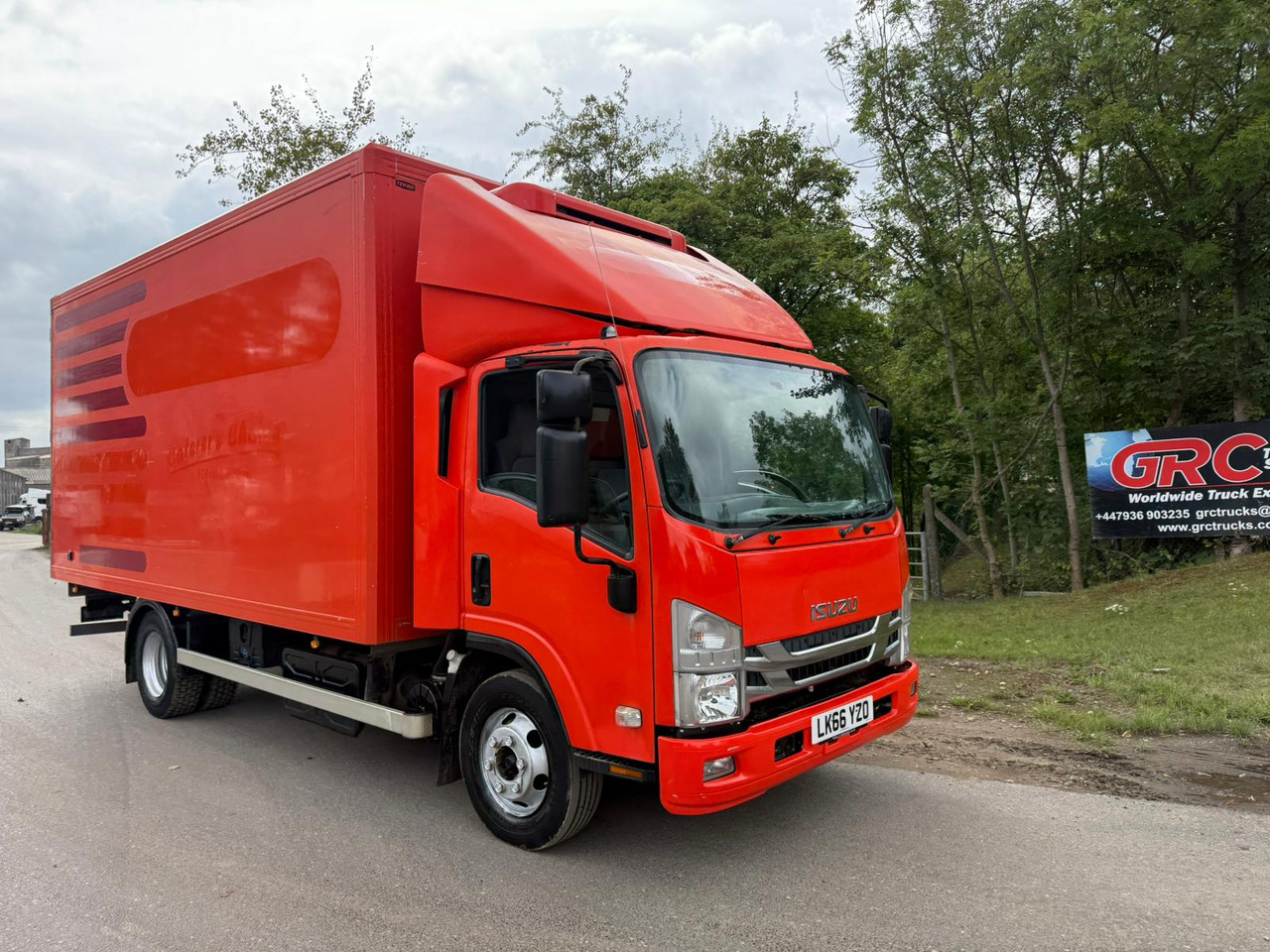 2016 Izuzu Refrigerated Truck - Рефрижератор: фото 1 2016 Izuzu Refrigerated Truck - Рефрижератор: фото 1