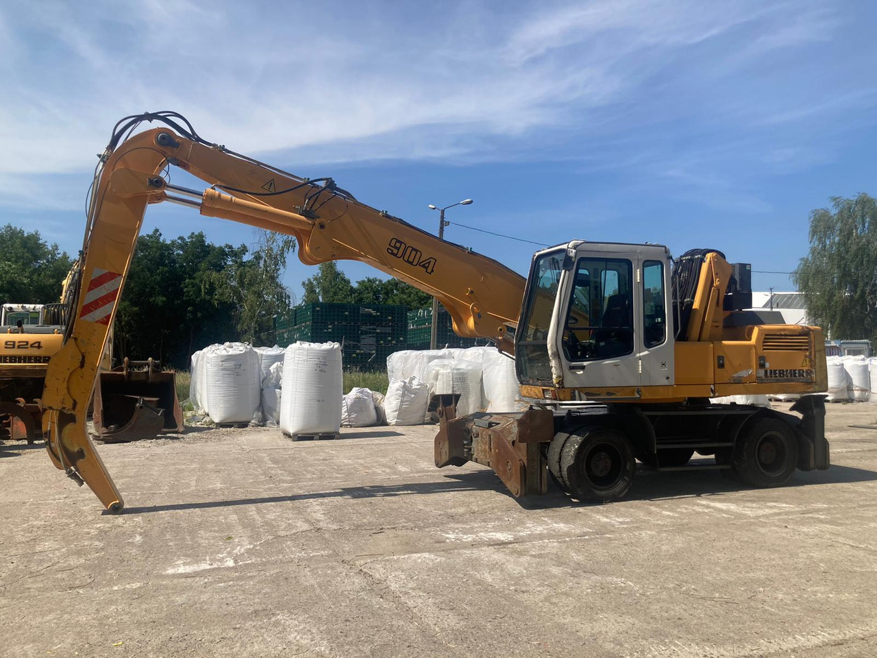 Liebherr A 904 Litronic - Перегружатель: фото 2 Liebherr A 904 Litronic - Перегружатель: фото 2