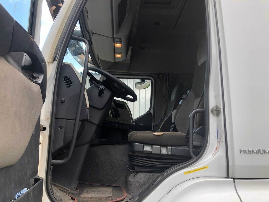 Renault Premium 380 4X2 SIDE OPENING EURO5 - Грузовик с закрытым кузовом: фото 5 Renault Premium 380 4X2 SIDE OPENING EURO5 - Грузовик с закрытым кузовом: фото 5