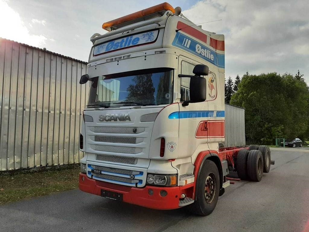 Scania R560 6X2 CHASSY 412kW - Грузовик-шасси: фото 1 Scania R560 6X2 CHASSY 412kW - Грузовик-шасси: фото 1