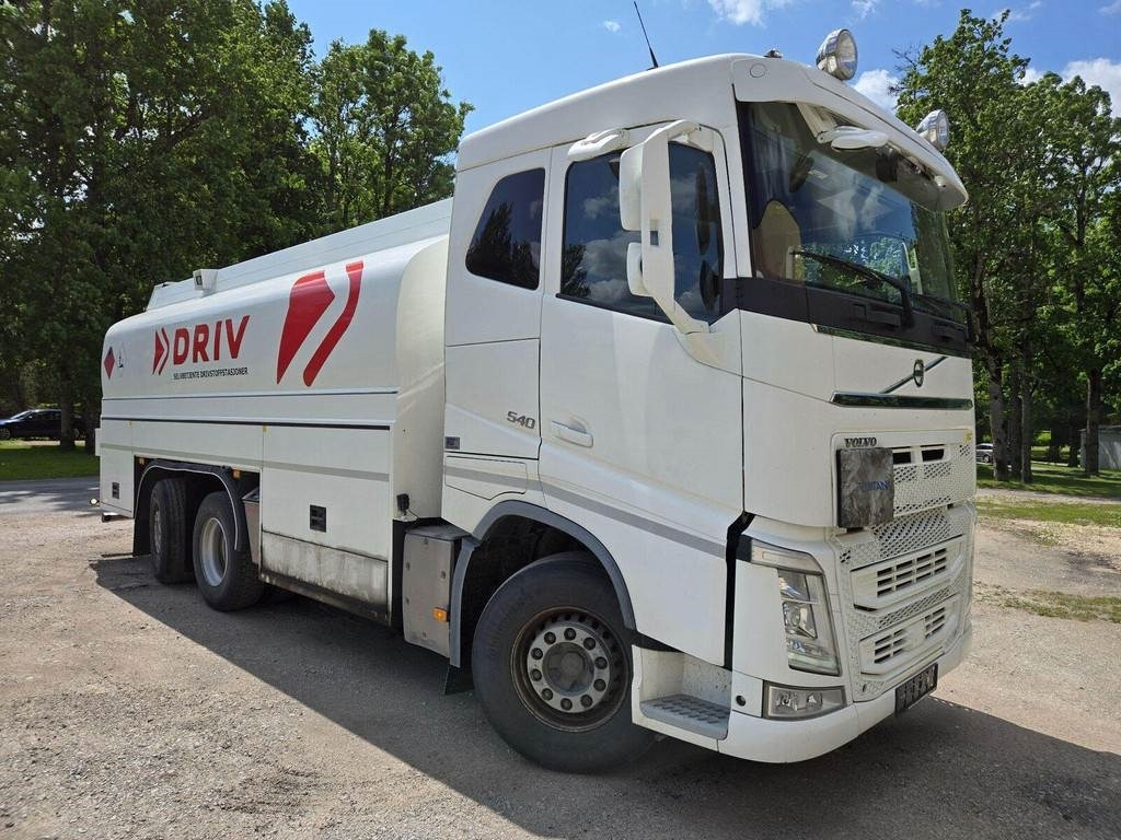 Volvo FH540 6x2 ADR - Грузовик-цистерна: фото 5 Volvo FH540 6x2 ADR - Грузовик-цистерна: фото 5