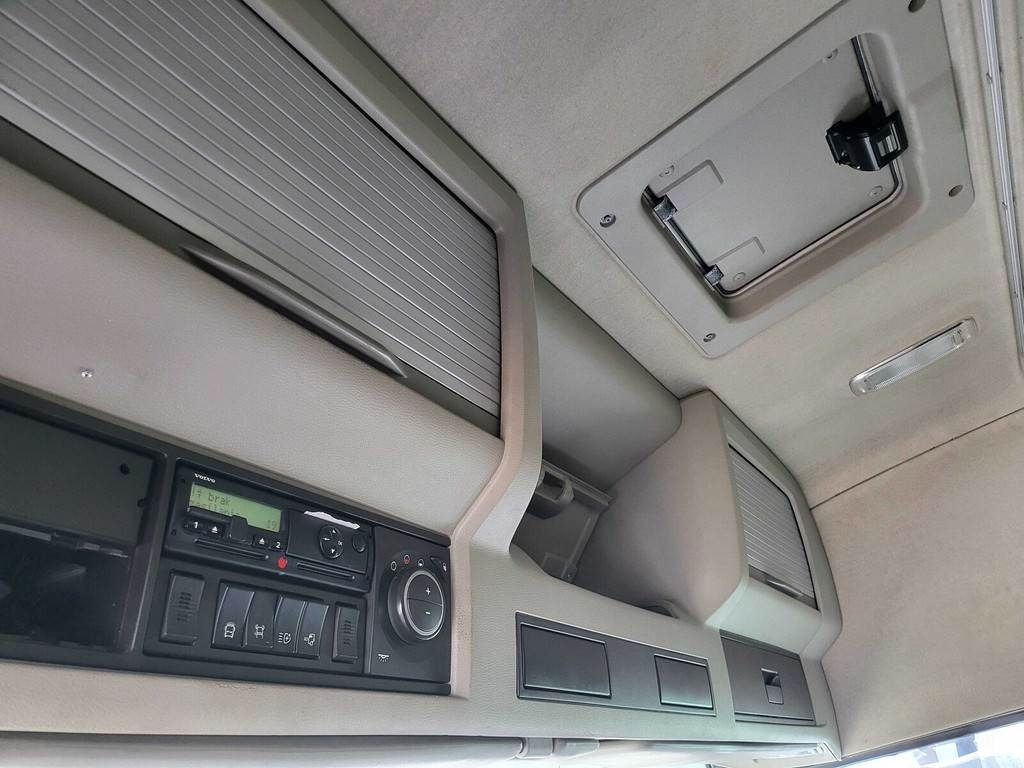Volvo FM 420 6X2*4 SIDEOPENING 315kW - Грузовик с закрытым кузовом: фото 2 Volvo FM 420 6X2*4 SIDEOPENING 315kW - Грузовик с закрытым кузовом: фото 2
