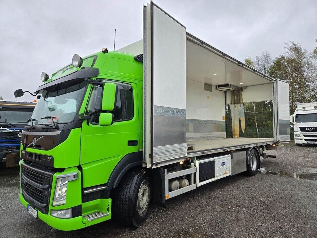 Volvo FM370 4X2 CARRIER 1150 SIDEOPENING  - Рефрижератор: фото 1 Volvo FM370 4X2 CARRIER 1150 SIDEOPENING  - Рефрижератор: фото 1