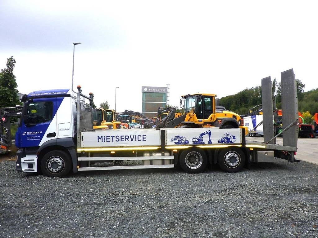 Mercedes-Benz Antos 2533 L Maschinentransporter  - Автовоз: фото 2 Mercedes-Benz Antos 2533 L Maschinentransporter  - Автовоз: фото 2