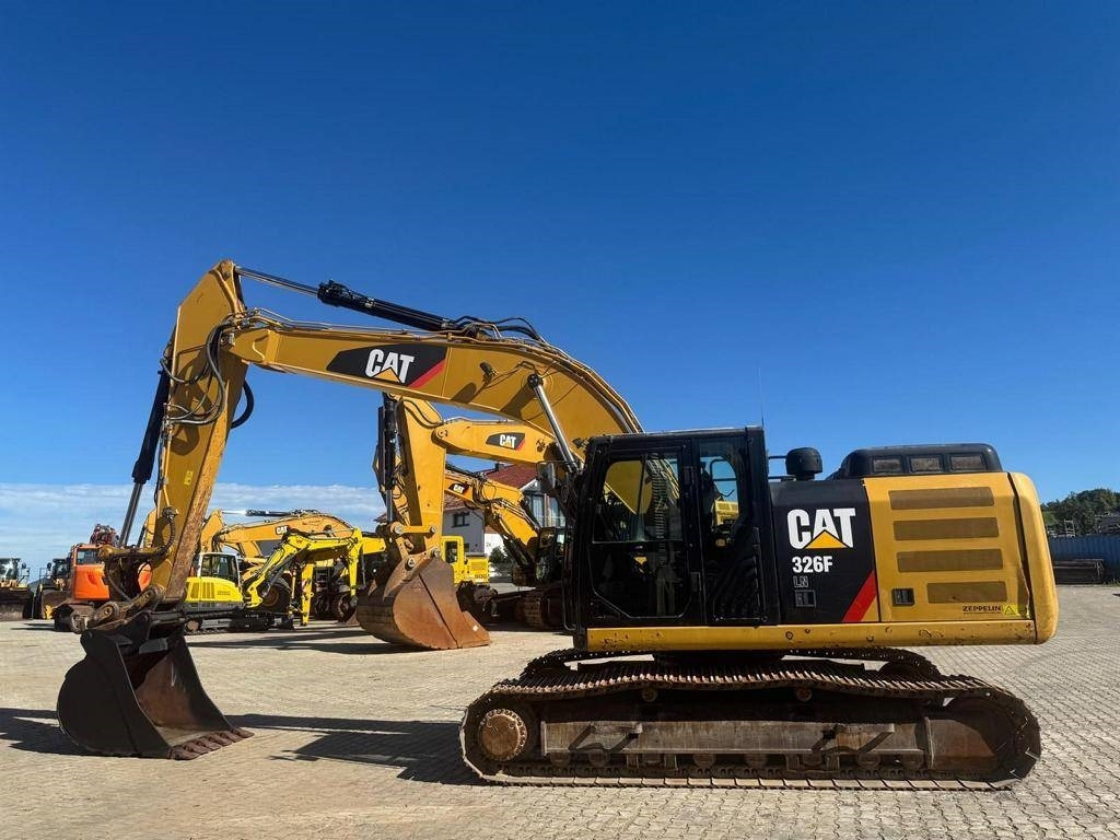 CAT 326 F LN - Гусеничный экскаватор: фото 2 CAT 326 F LN - Гусеничный экскаватор: фото 2