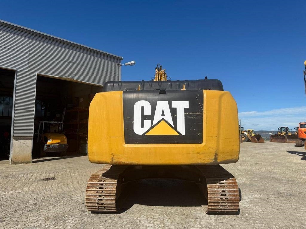 CAT 326 F LN - Гусеничный экскаватор: фото 4 CAT 326 F LN - Гусеничный экскаватор: фото 4