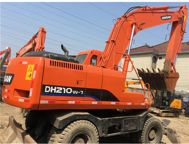 2018 Doosan DH210 - Колёсный экскаватор: фото 2 2018 Doosan DH210 - Колёсный экскаватор: фото 2