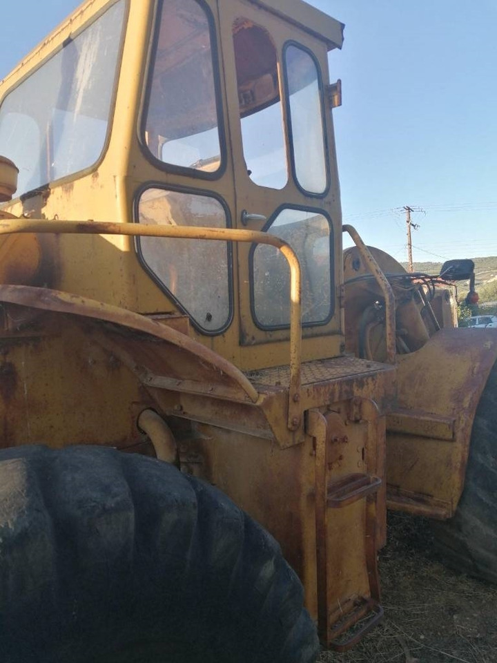 Колёсный погрузчик CAT 950C: фото 15