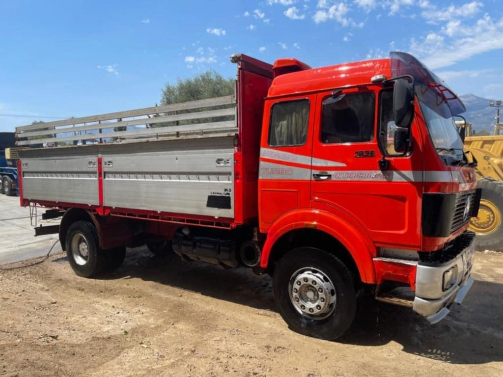 Mercedes-Benz 1638 - Грузовик бортовой/ Платформа: фото 3 Mercedes-Benz 1638 - Грузовик бортовой/ Платформа: фото 3