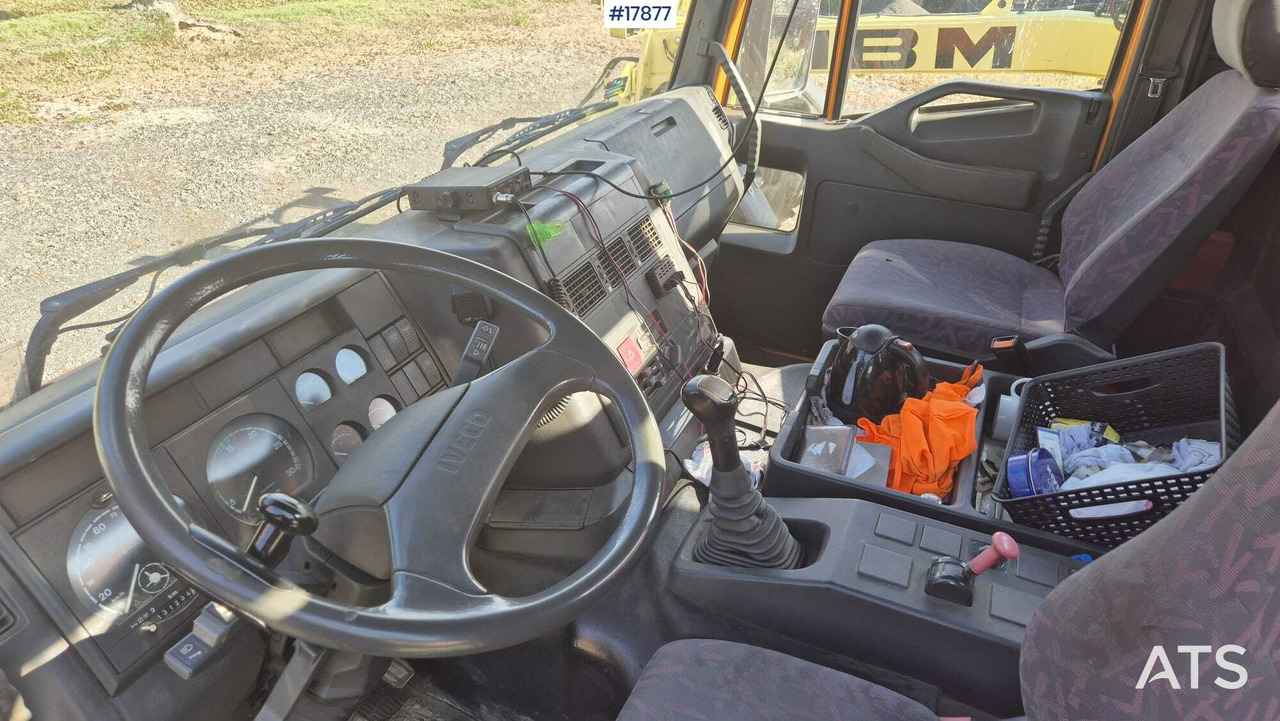 Самосвал 2000 Iveco Trakker 260 EH: фото 16 Самосвал 2000 Iveco Trakker 260 EH: фото 16