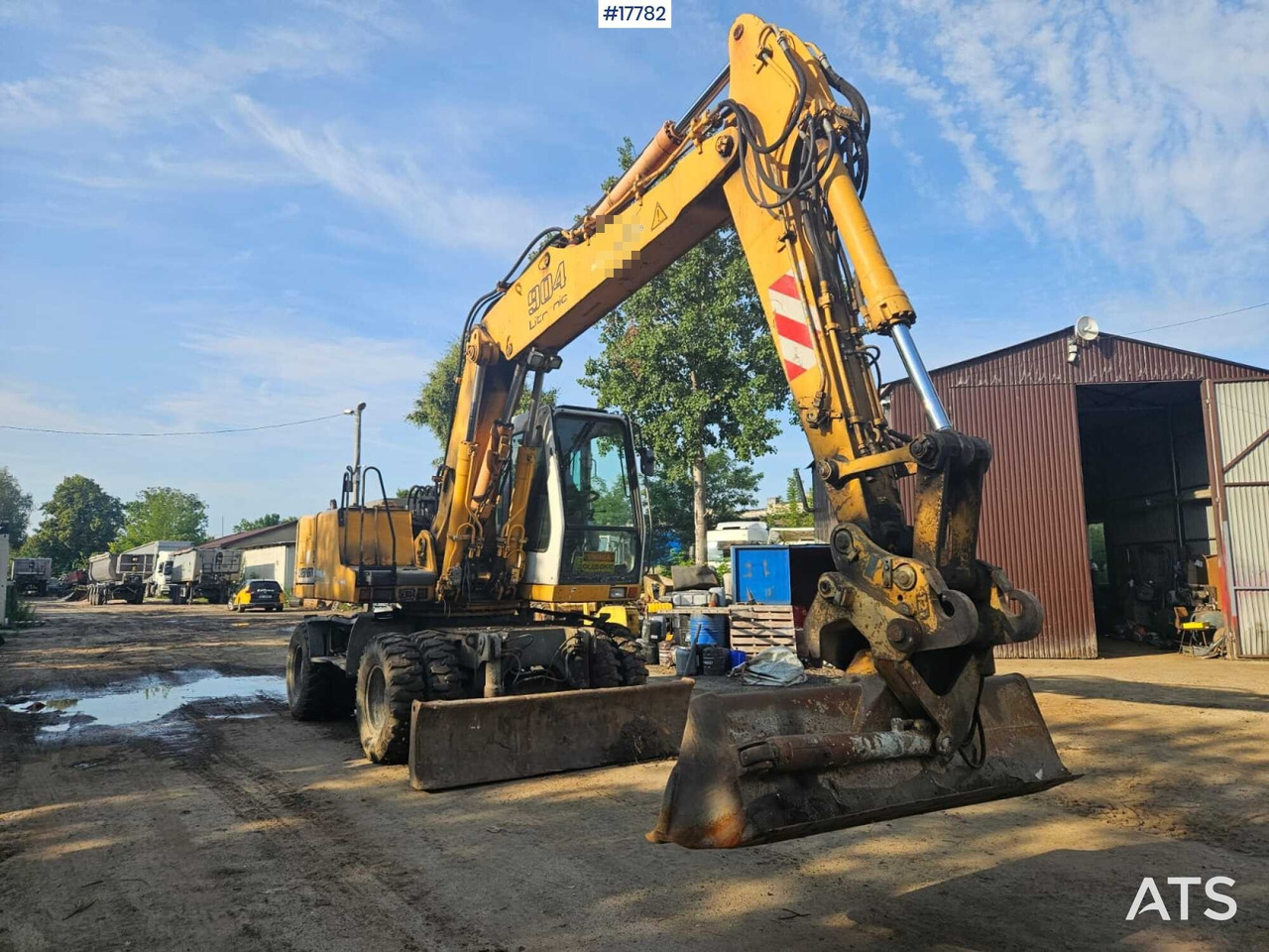 2002 Liebherr A 904 - Колёсный экскаватор: фото 1 2002 Liebherr A 904 - Колёсный экскаватор: фото 1