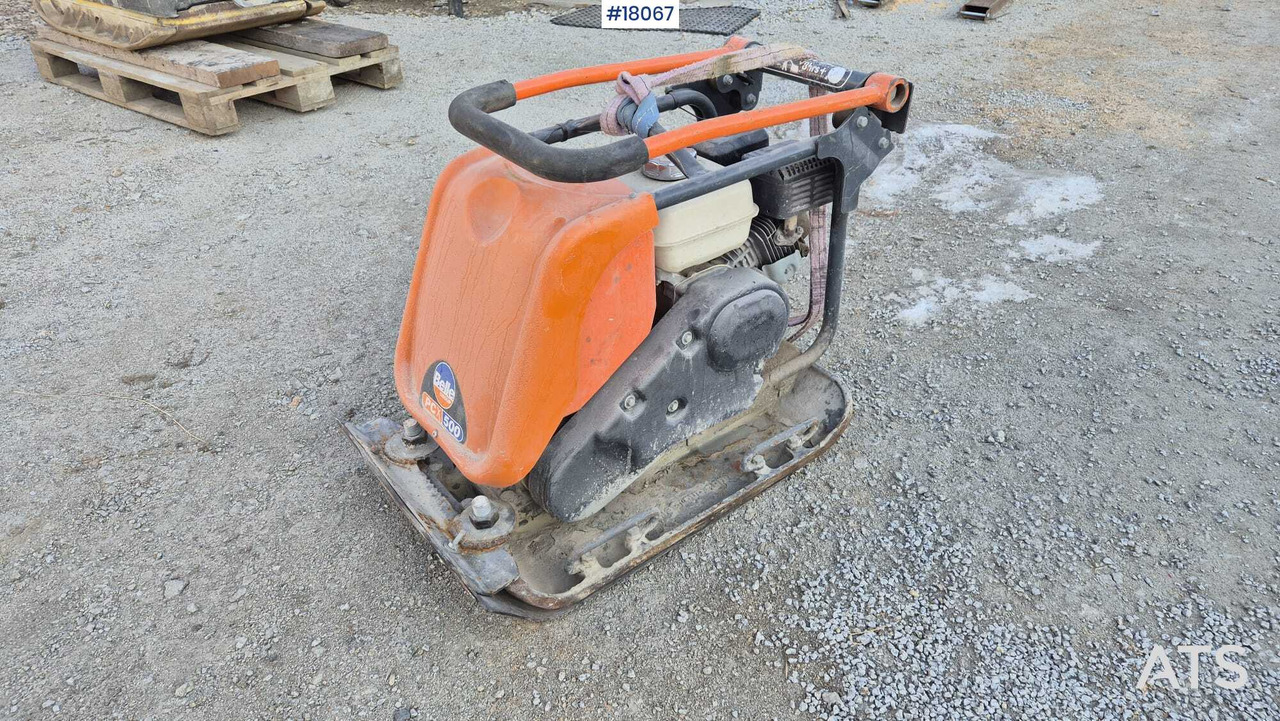 BELLE PC5000E single-direction plate compactor (2011) - Виброплита: фото 3 BELLE PC5000E single-direction plate compactor (2011) - Виброплита: фото 3