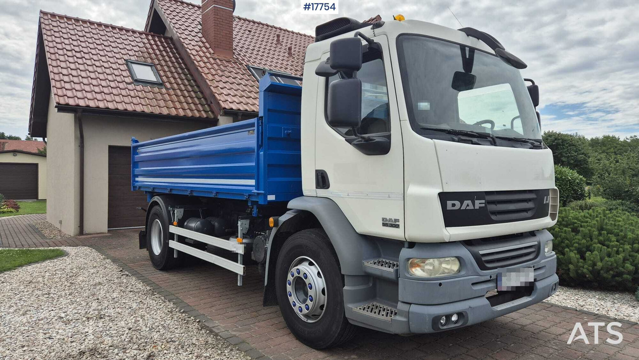 Two-axle tipper DAF LF 55.300 (2013) - Другая техника: фото 1 Two-axle tipper DAF LF 55.300 (2013) - Другая техника: фото 1